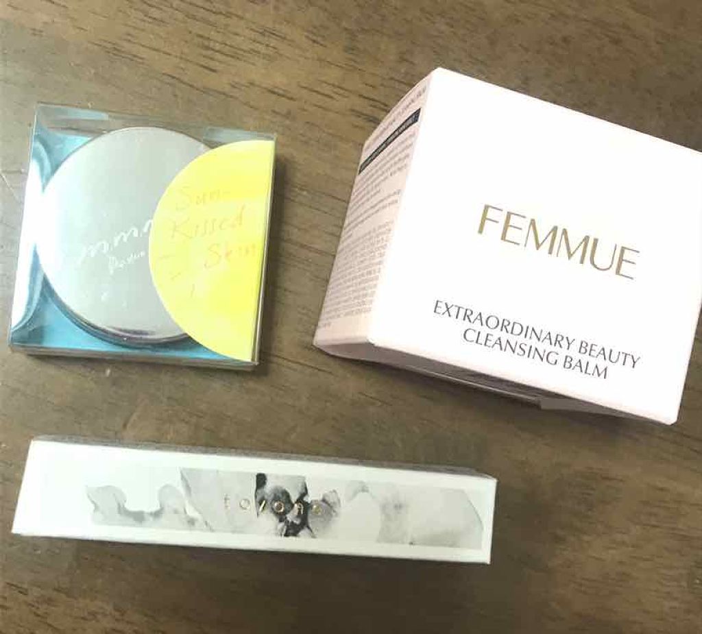 トーン ペタル エッセンス リップ/to/one/口紅を使ったクチコミ（2枚目）