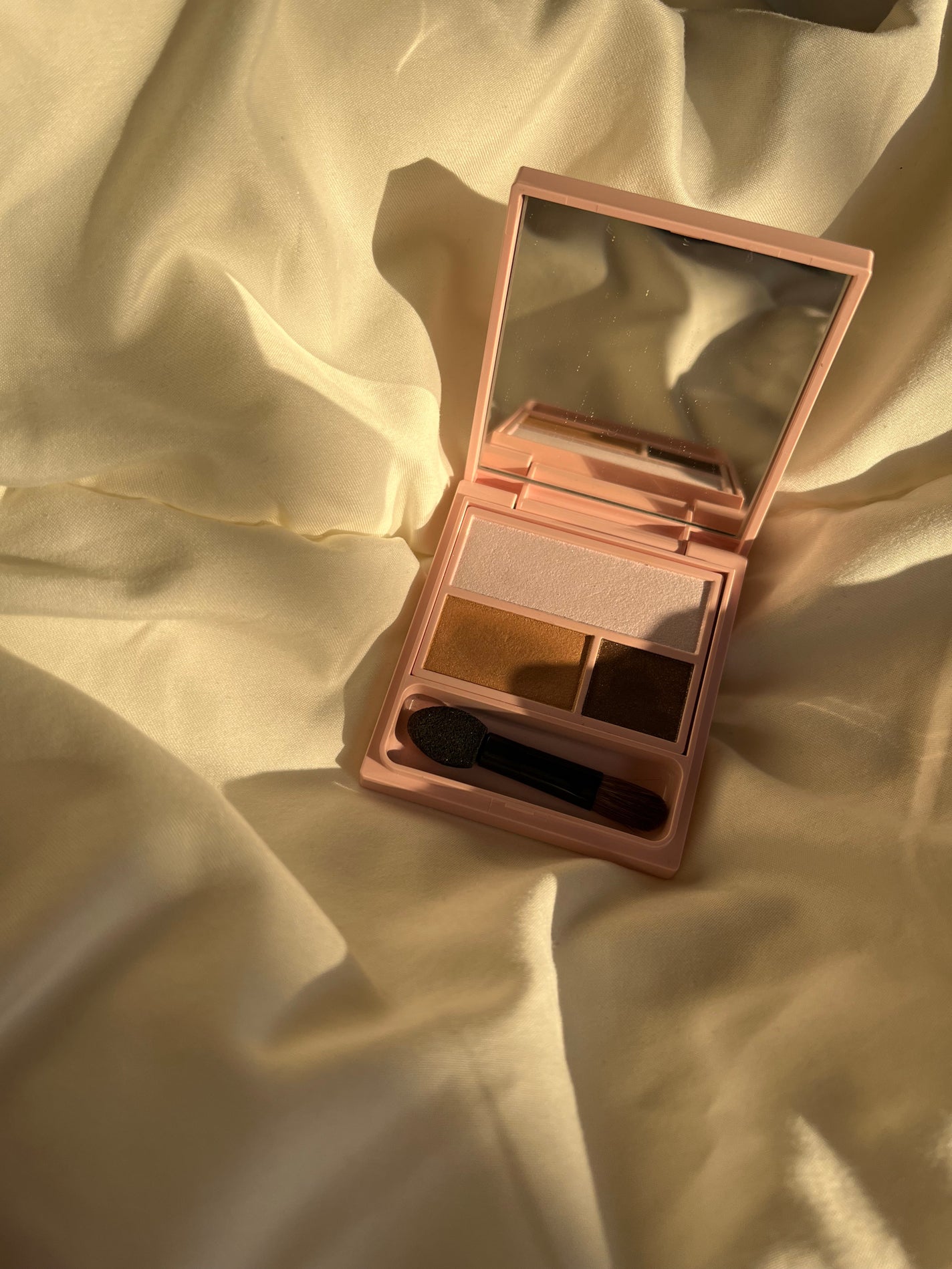 フーミー アイシャドウパレット/WHOMEE/アイシャドウパレットを使ったクチコミ(2枚目)