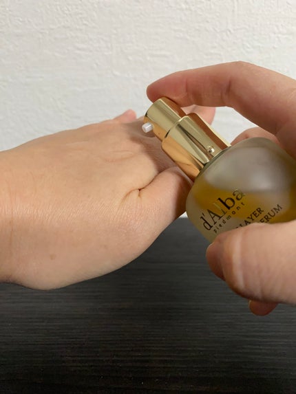 HR on LIPS 「ダルバ ホワイトトリュフダブルレイヤーリバイタライジングセラム..」(5枚目)