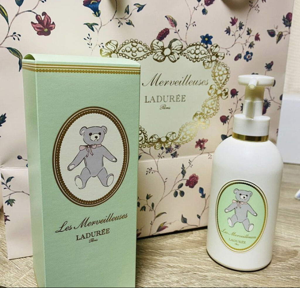 フェイス＆ボディローション フォーマザー＆チャイルド/レ・メルヴェイユーズ ラデュレ/ボディローションを使ったクチコミ（1枚目）