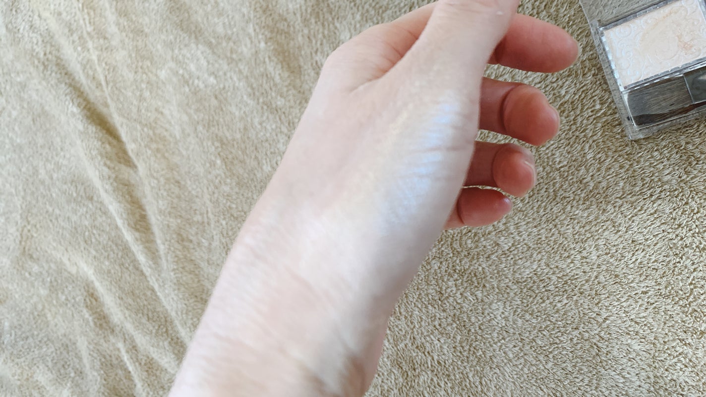 パールグロウハイライト/CEZANNE/パウダーハイライトを使ったクチコミ(3枚目)