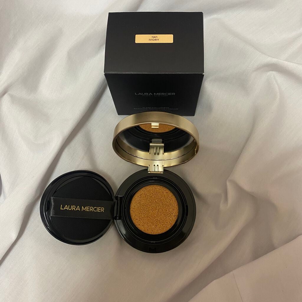 フローレス ルミエール ラディアンス パーフェクティング クッション/ローラ メルシエ/クッションファンデーションを使ったクチコミ(1枚目)