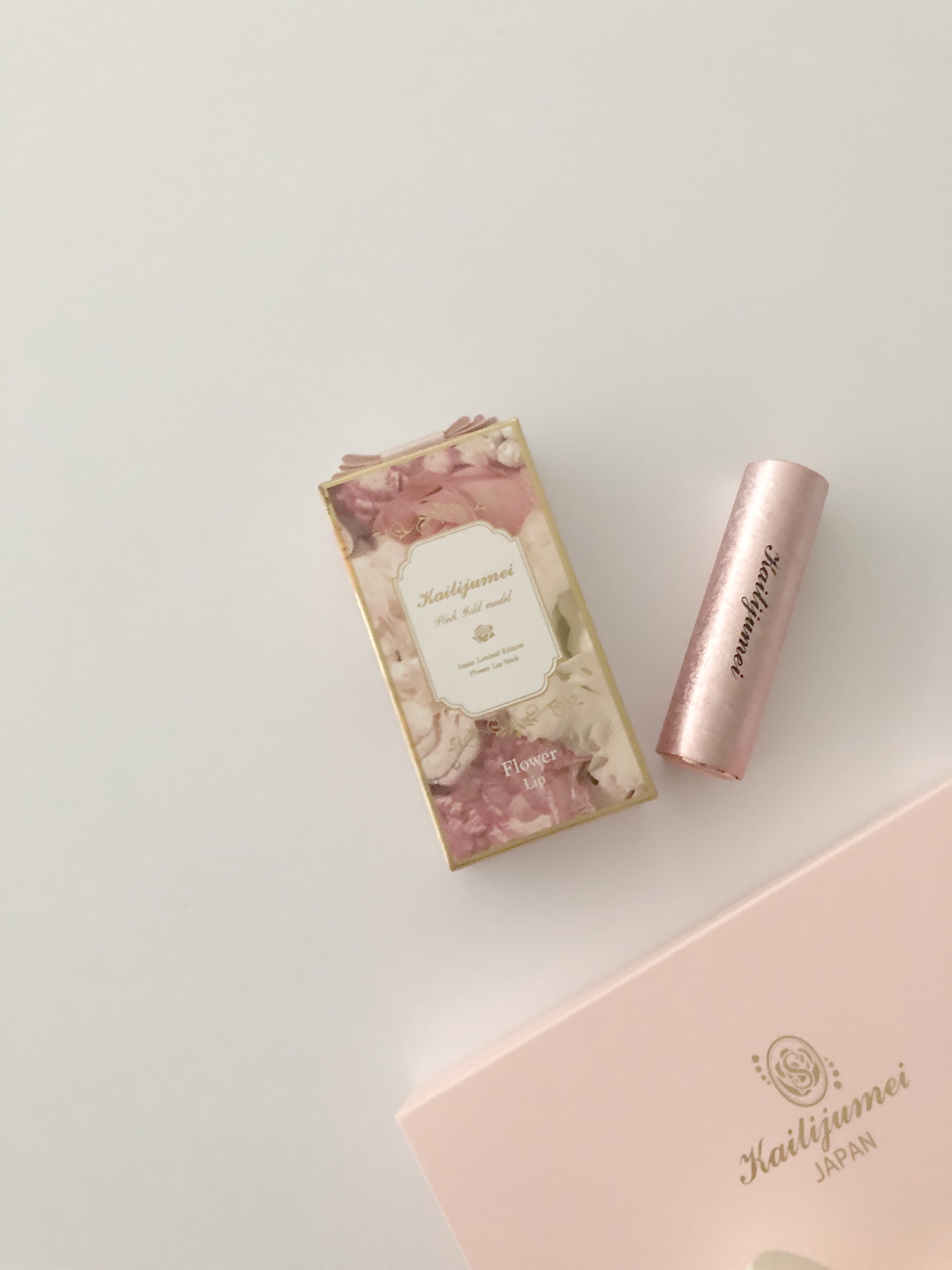 フラワーリップ 日本限定ピンクゴールドモデル/Kailijumei/口紅を使ったクチコミ（2枚目）