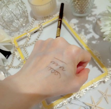 アヴァンセ ジョリ・エ ジョリ・エ リキッドアイライナー/アヴァンセ/リキッドアイライナーを使ったクチコミ(4枚目)