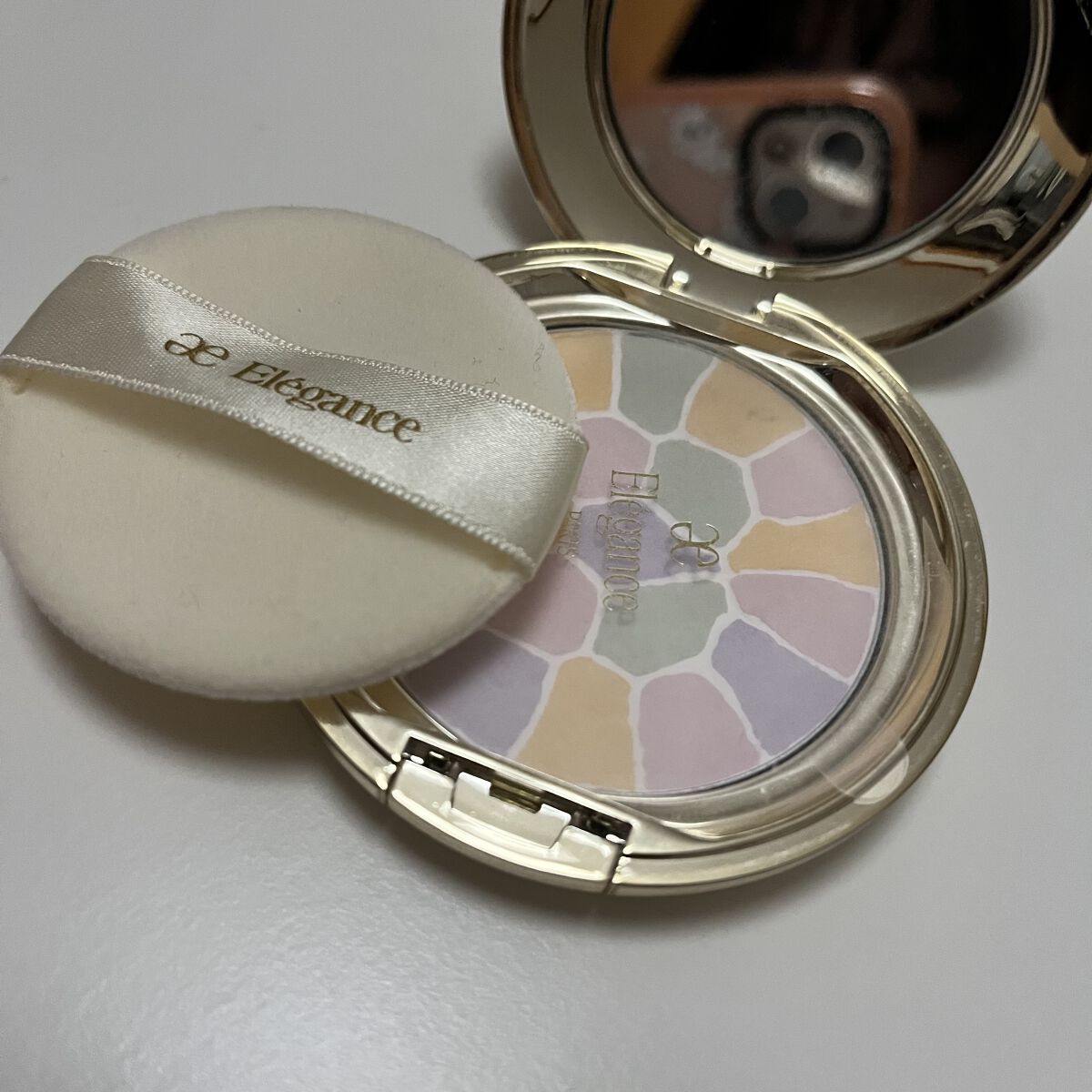 ラ プードル オートニュアンス/Elégance/プレストパウダーを使ったクチコミ（3枚目）