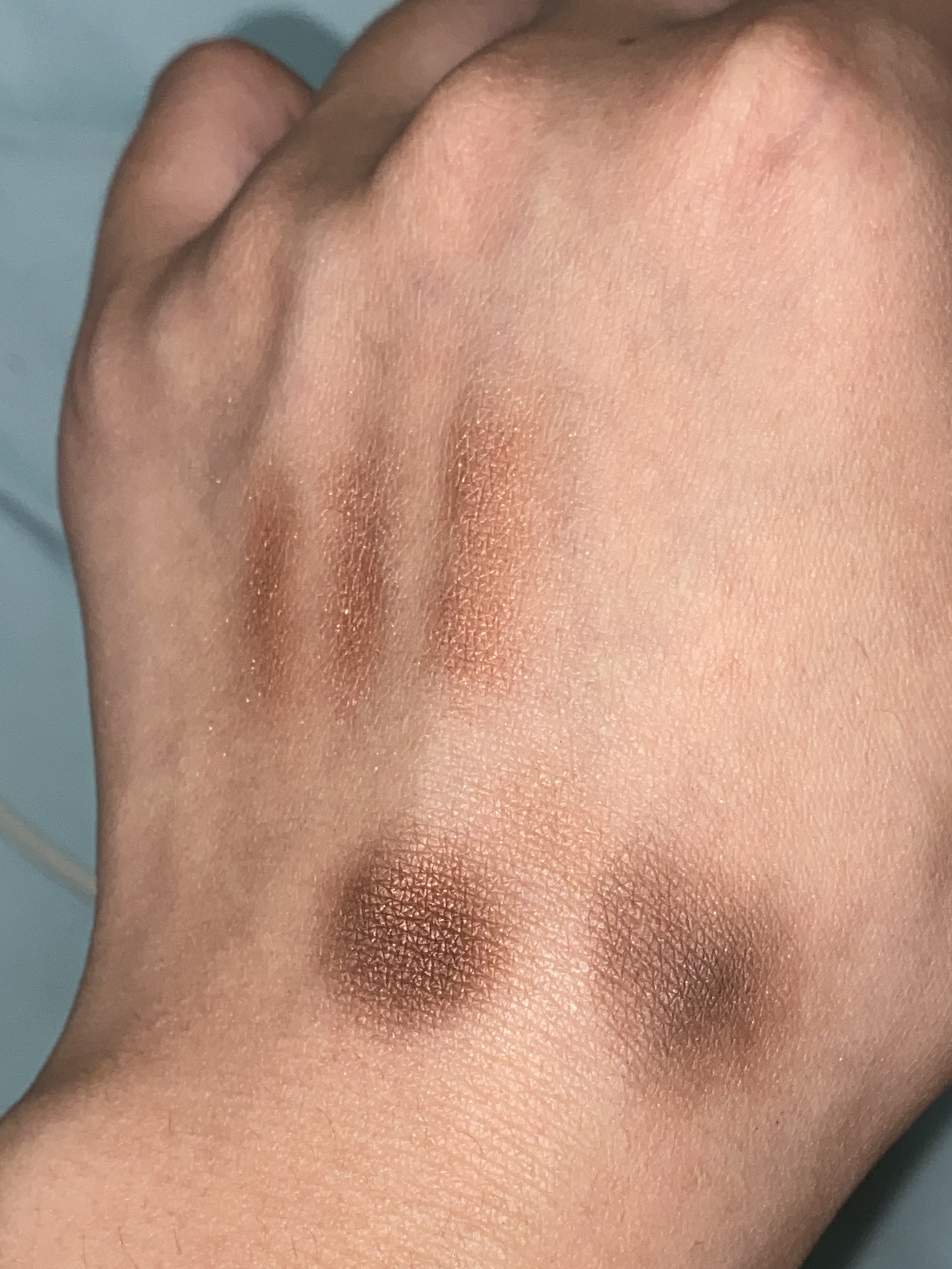 クリーム カラー ベース ルーナ/M・A・C/ジェル・クリームアイシャドウを使ったクチコミ（2枚目）