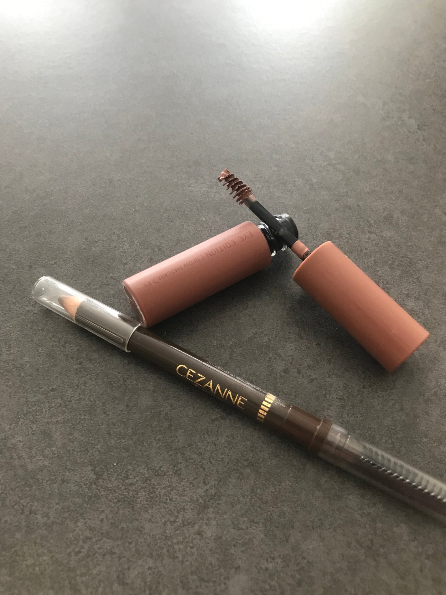 ブラシ付 アイブロウ/CEZANNE/アイブロウペンシルを使ったクチコミ(1枚目)