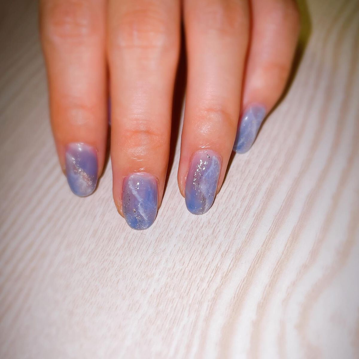 みったん🇰🇷💓フォロバ◎ on LIPS 「完全自己満笑ったげてください🥺最近こういうネイル好き🫶💙涼しげ..」(2枚目)