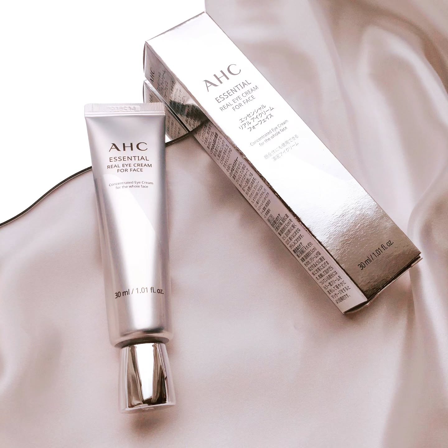 エッセンシャル リアル アイクリーム フォーフェイス/AHC/アイケア・アイクリームを使ったクチコミ（2枚目）