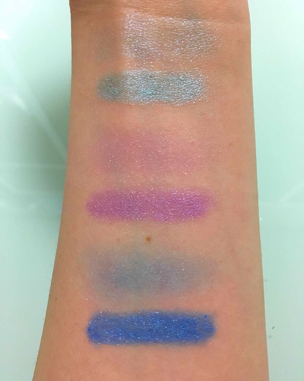 エクスプレスアイシャドーペン/DAISO/スティックアイシャドウを使ったクチコミ（3枚目）