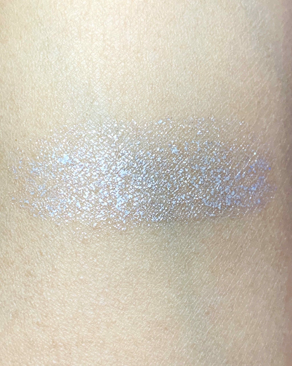 ジルスチュアート クリスタルブルーム ジェリービジュー/JILL STUART/ジェル・クリームアイシャドウを使ったクチコミ(3枚目)