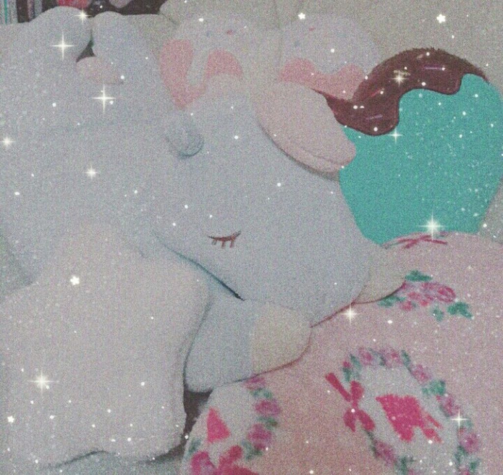 ︎紅千花︎🎠🥀(超絶低浮上) on LIPS 「初めての自己紹介ヾ(●´∇`●)ノ画像はお気に入りのクッション..」(1枚目)