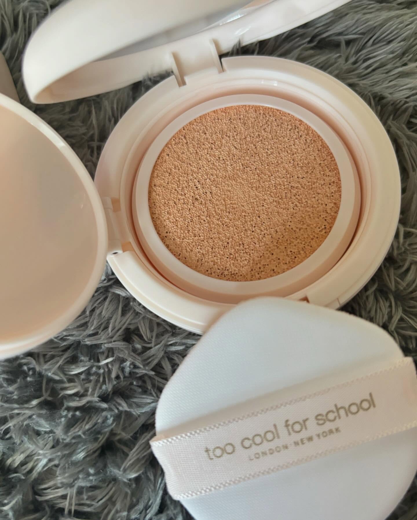 フィクシングヌードフィットクッション #3 ベージュ/too cool for school/クッションファンデーションを使ったクチコミ（2枚目）