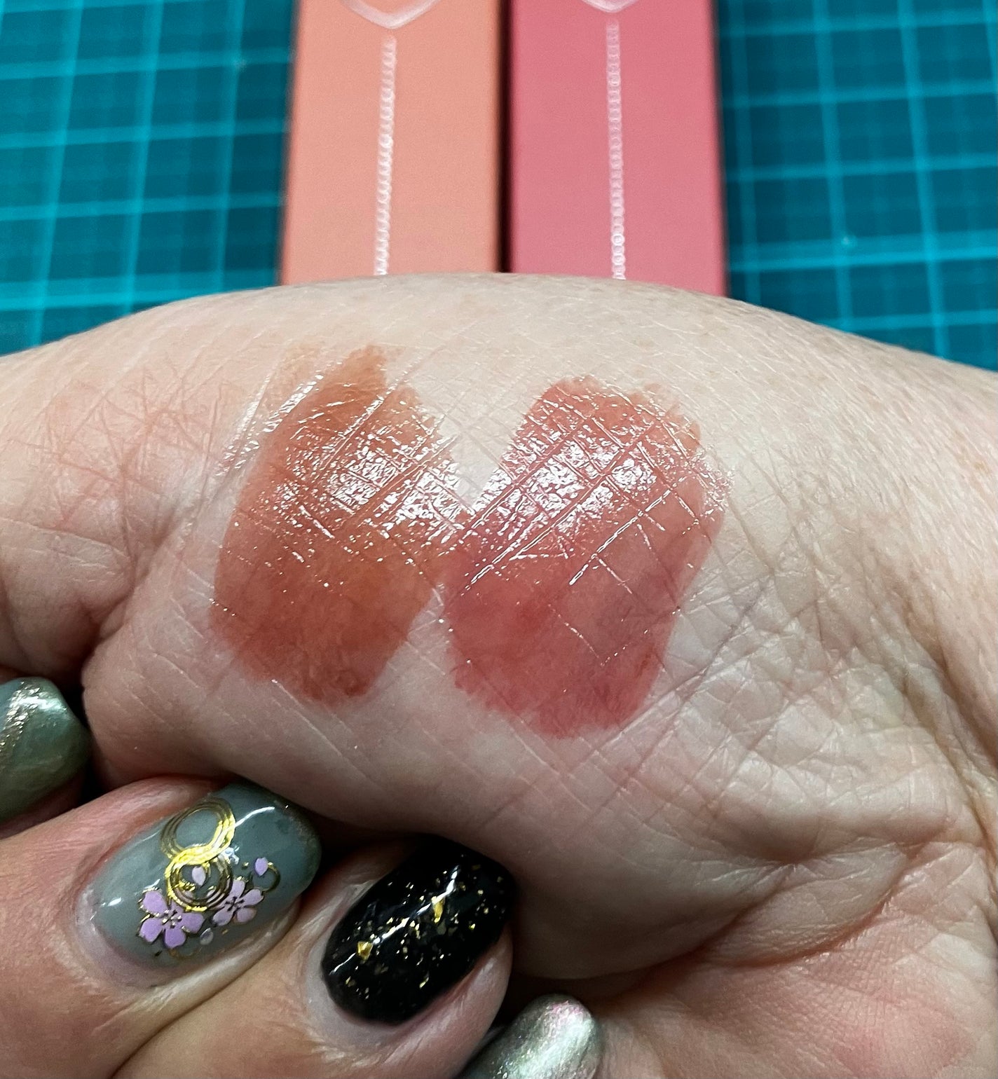 アンドバイロムアンド グラッシーボムティント/&nd by rom&nd/リップティントを使ったクチコミ(3枚目)