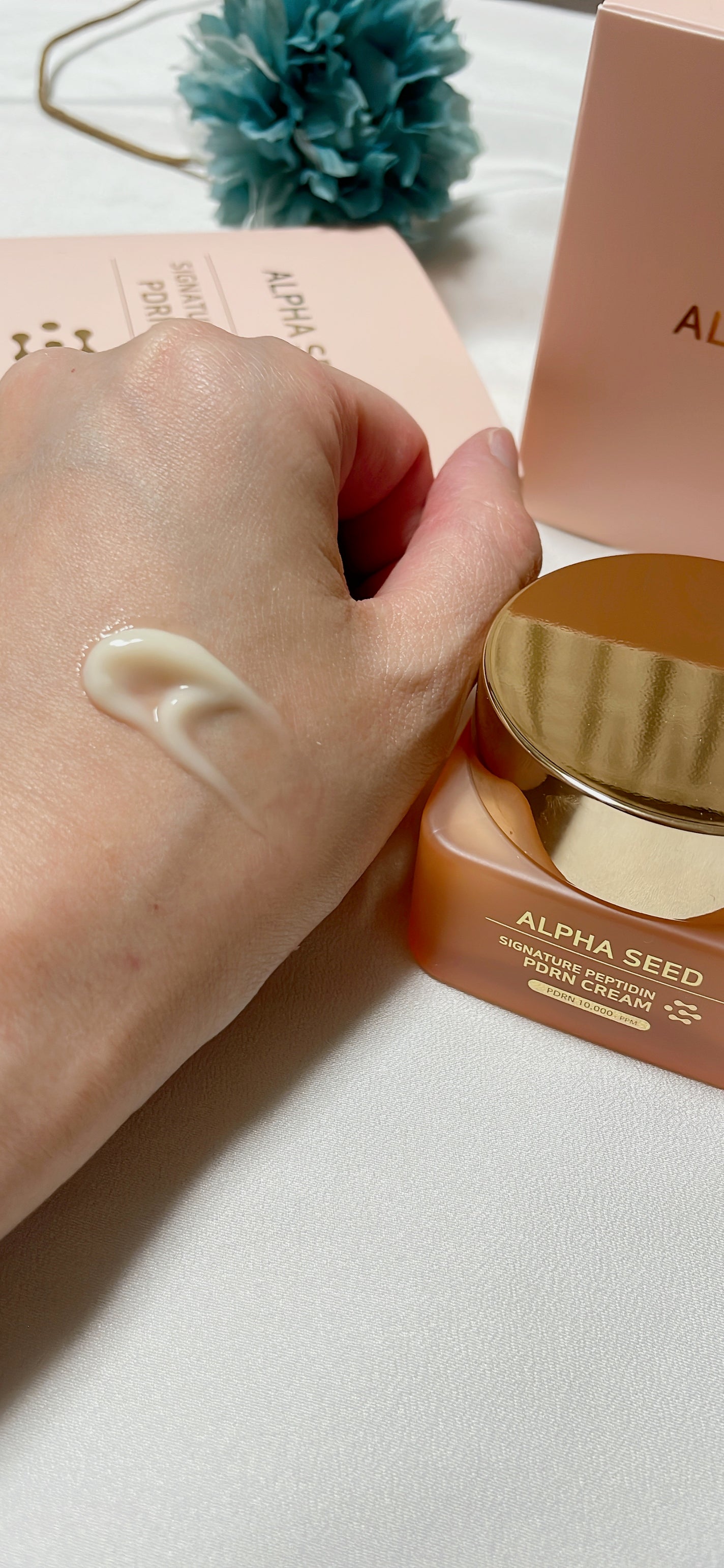 emiri1112 on LIPS 「おうちにいながらエステ級のラグジュアリー感とエイジングケアがで..」(6枚目)