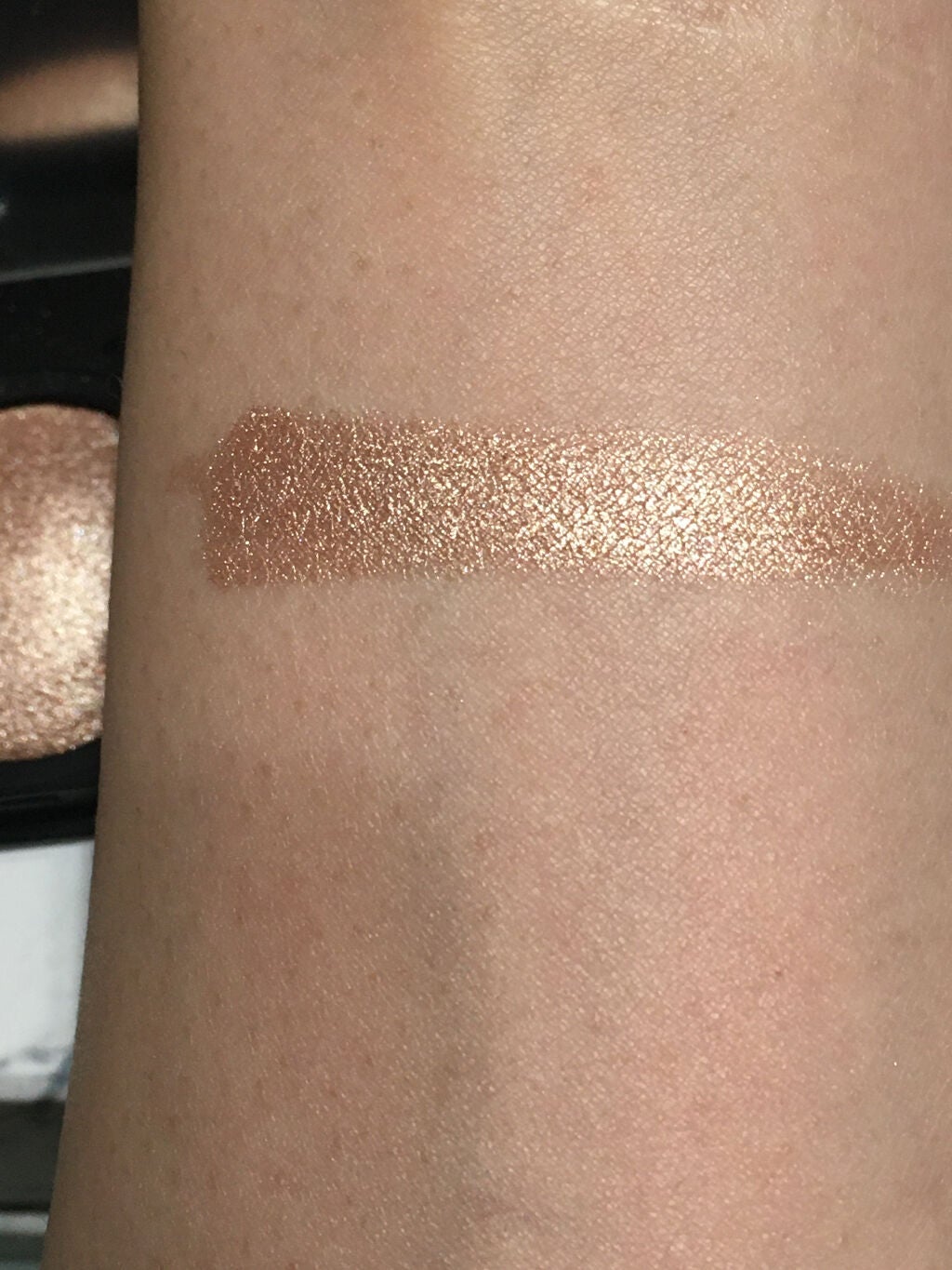 プリズム エアー シャドウ/CLIO/単色アイシャドウを使ったクチコミ(2枚目)