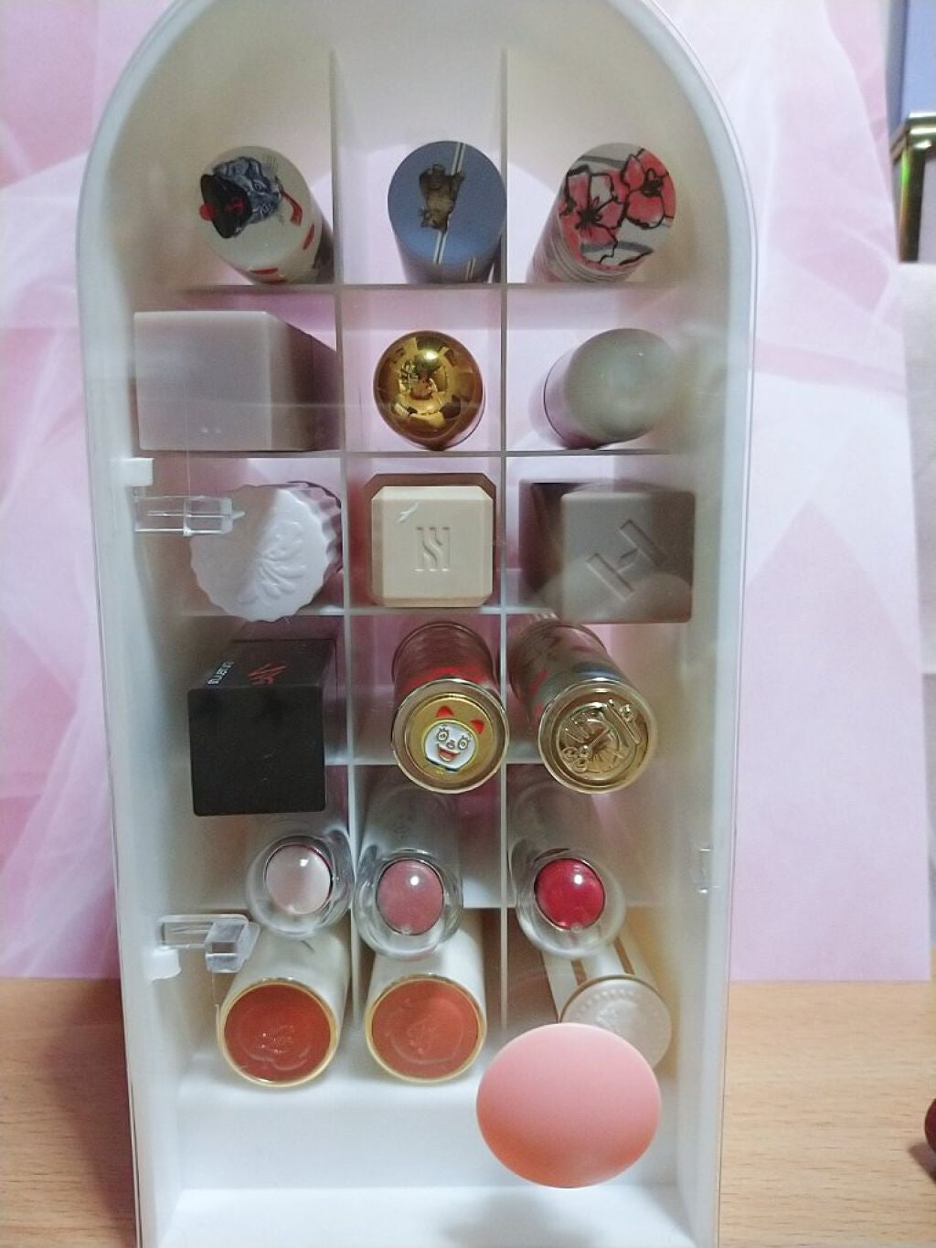 みかんパンダ on LIPS 「何の収納でしょうか?正解をすぐいいます!1枚目が何もいれてない..」(3枚目)
