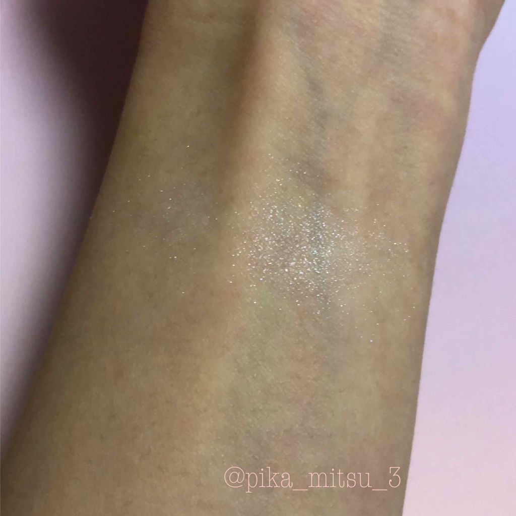 カラーイルミネーター/ettusais/プレストパウダーを使ったクチコミ（3枚目）