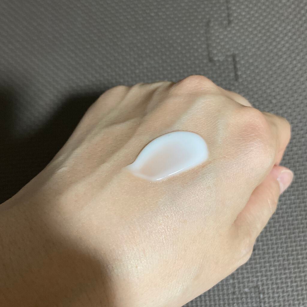 ロワール 美白ジェルクリーム/健康コーポレーション/バスト・ヒップケアを使ったクチコミ(2枚目)