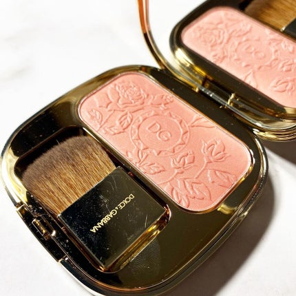 ブラッシュオブローズ ルミナスチークカラー/DOLCE&GABBANA BEAUTY/パウダーチークを使ったクチコミ(2枚目)