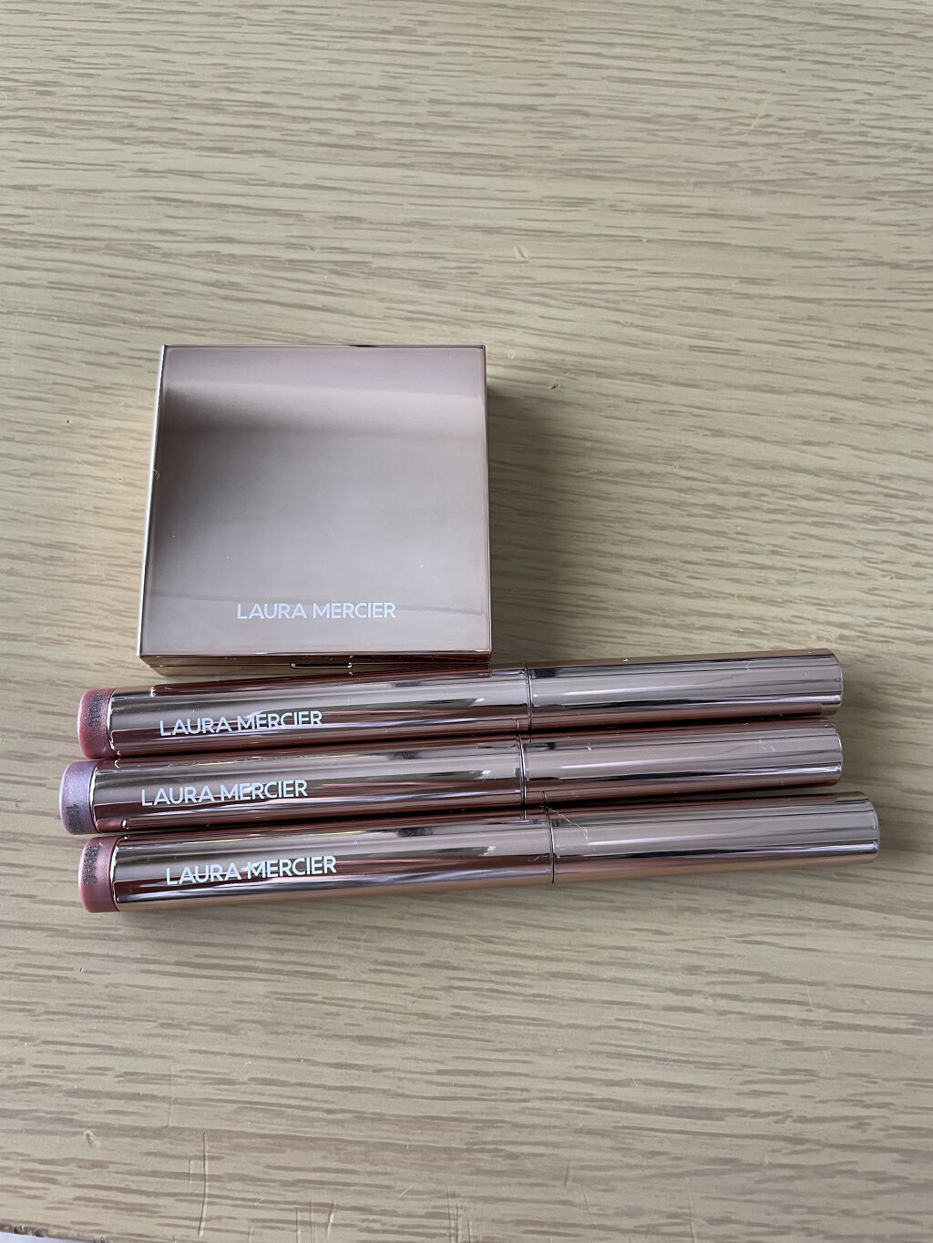 ローズグロウ イルミネーター /ローラ メルシエ/プレストパウダーを使ったクチコミ（1枚目）