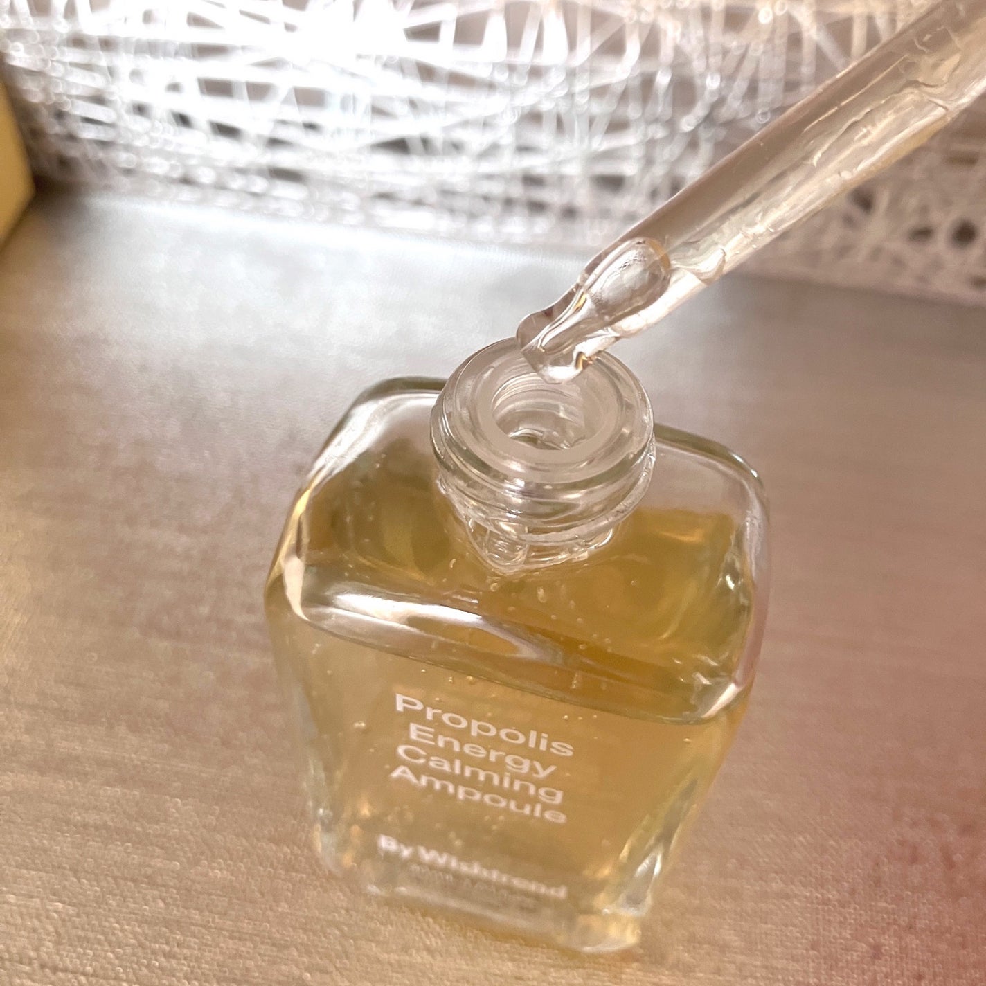 プロポリスエナジーカーミングアンプル/By Wishtrend/美容液を使ったクチコミ(3枚目)