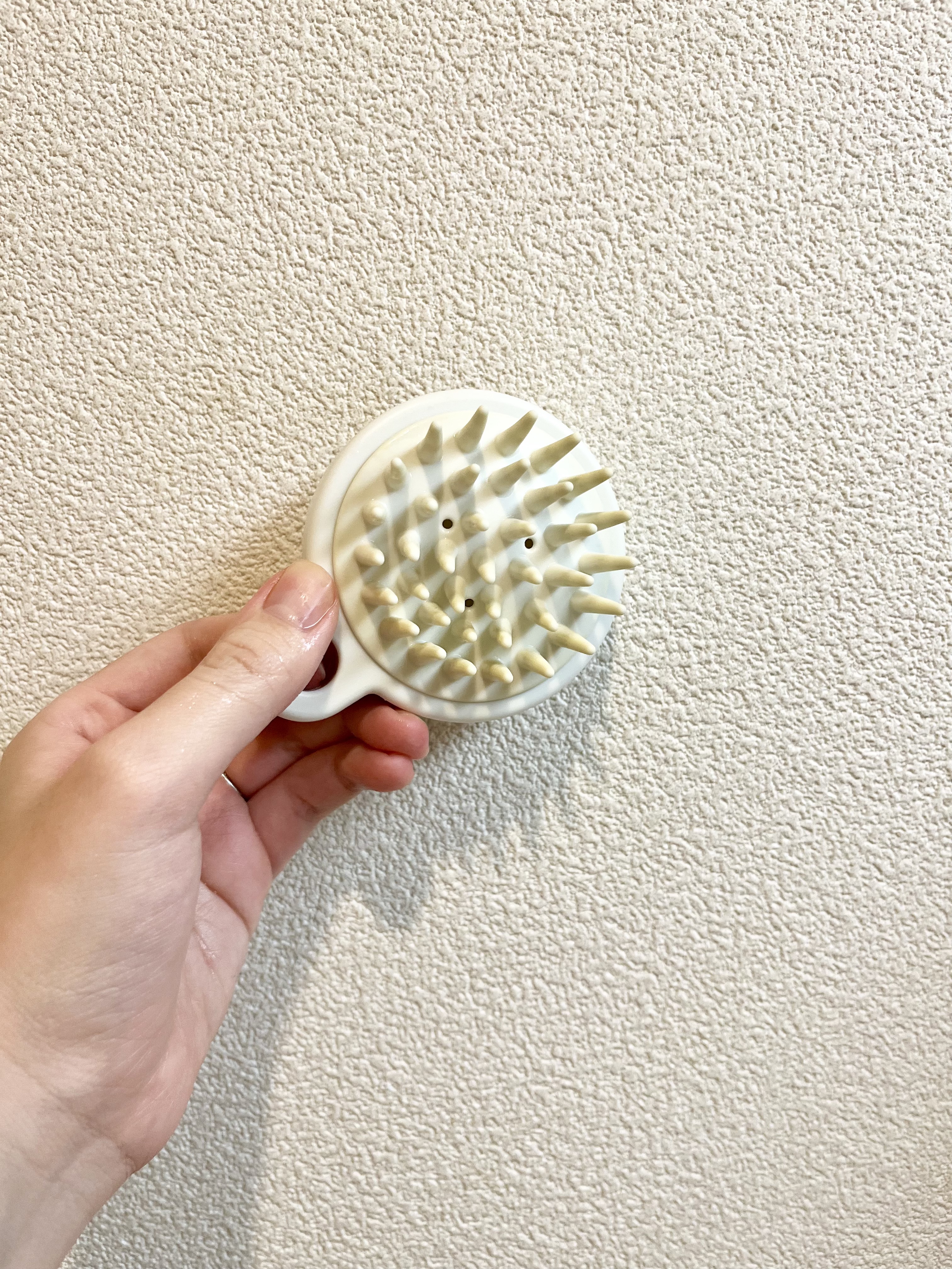 ポリプロピレン頭皮ケアブラシ/無印良品/スカルプブラシを使ったクチコミ（1枚目）