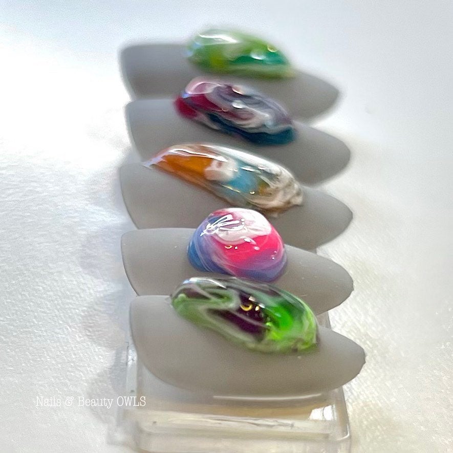 ぴよこれいと あうるす on LIPS 「キャンディアイシングジェル🍭🍬マーブルにしても可愛い。こういう..」(5枚目)