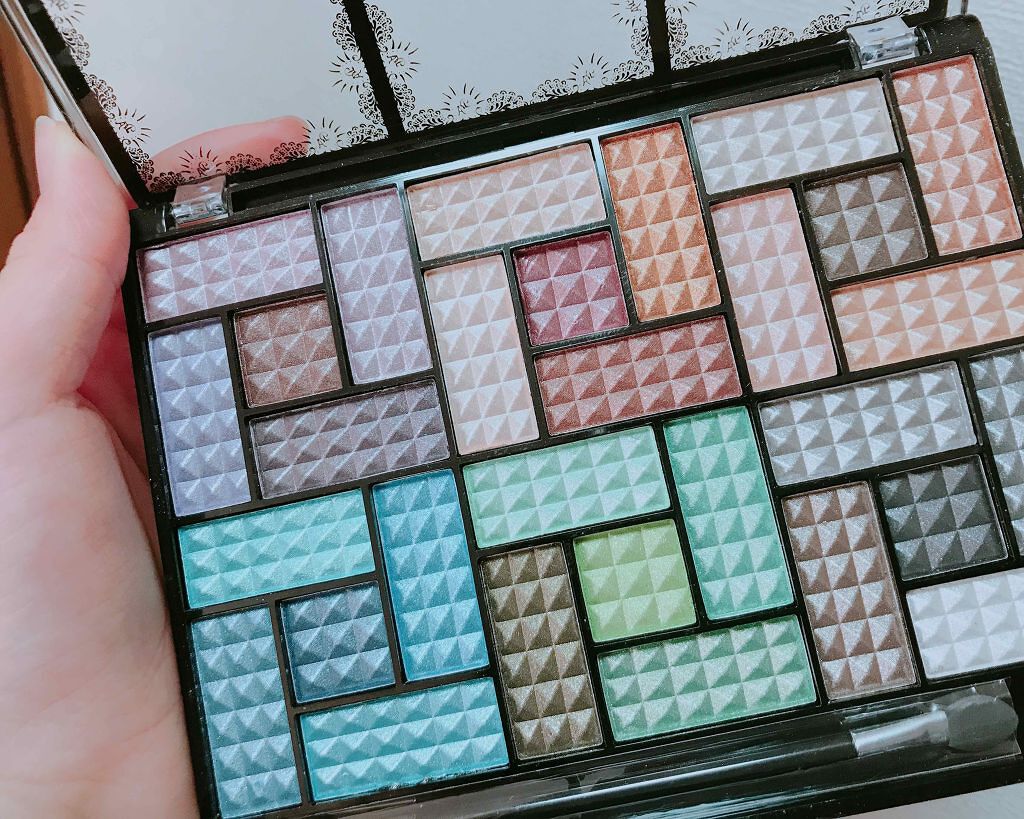 30COLORSEYESHADOWPALETTE/Dolly Angel/アイシャドウパレットを使ったクチコミ（1枚目）