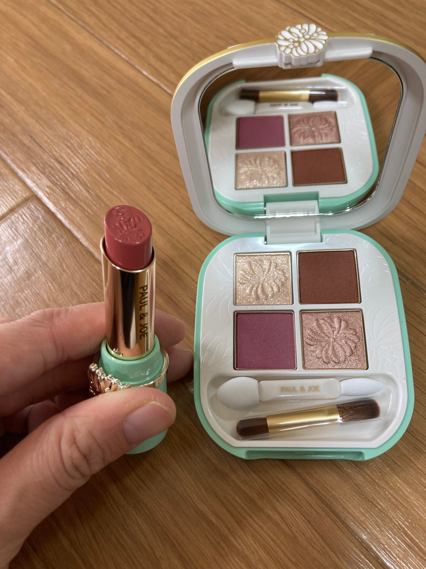 リップスティック/PAUL & JOE BEAUTE/口紅を使ったクチコミ(1枚目)