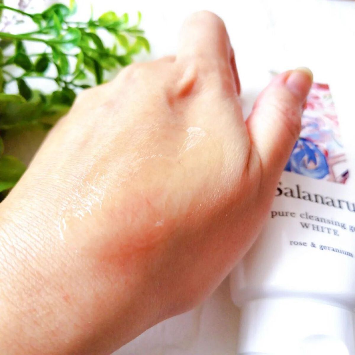 きゃな on LIPS 「Salanaru(サラナル)ピュアクレンジングジェルホワイトを..」(2枚目)