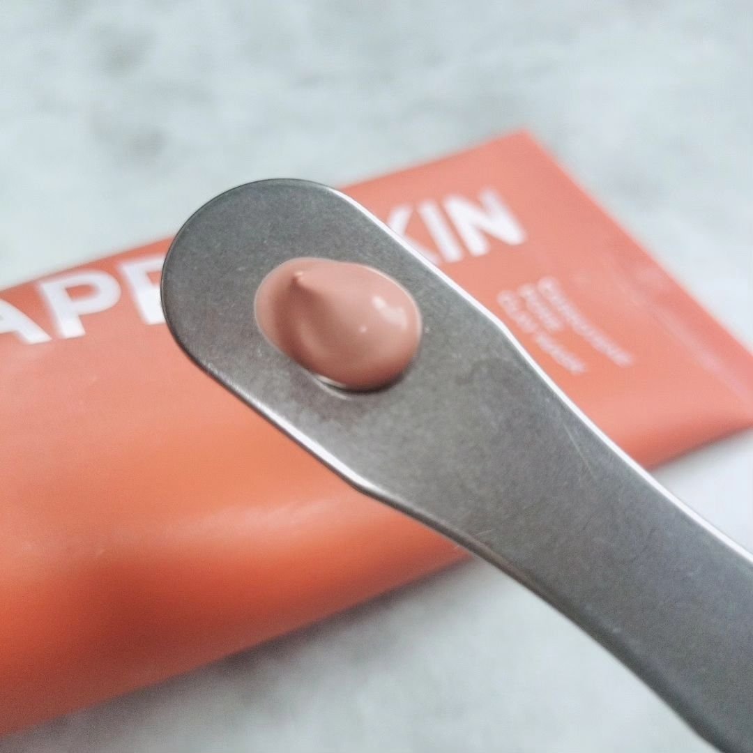 カロテン毛穴レスクレイパック/APRILSKIN/洗い流すパック・マスクを使ったクチコミ（3枚目）