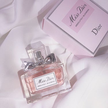 Dior
ミス ディオール アブソリュートリー ブルーミング

つけたてより1時間後位の香りが1番好き！
 #私のベストコスメ2022  #買って後悔させません 