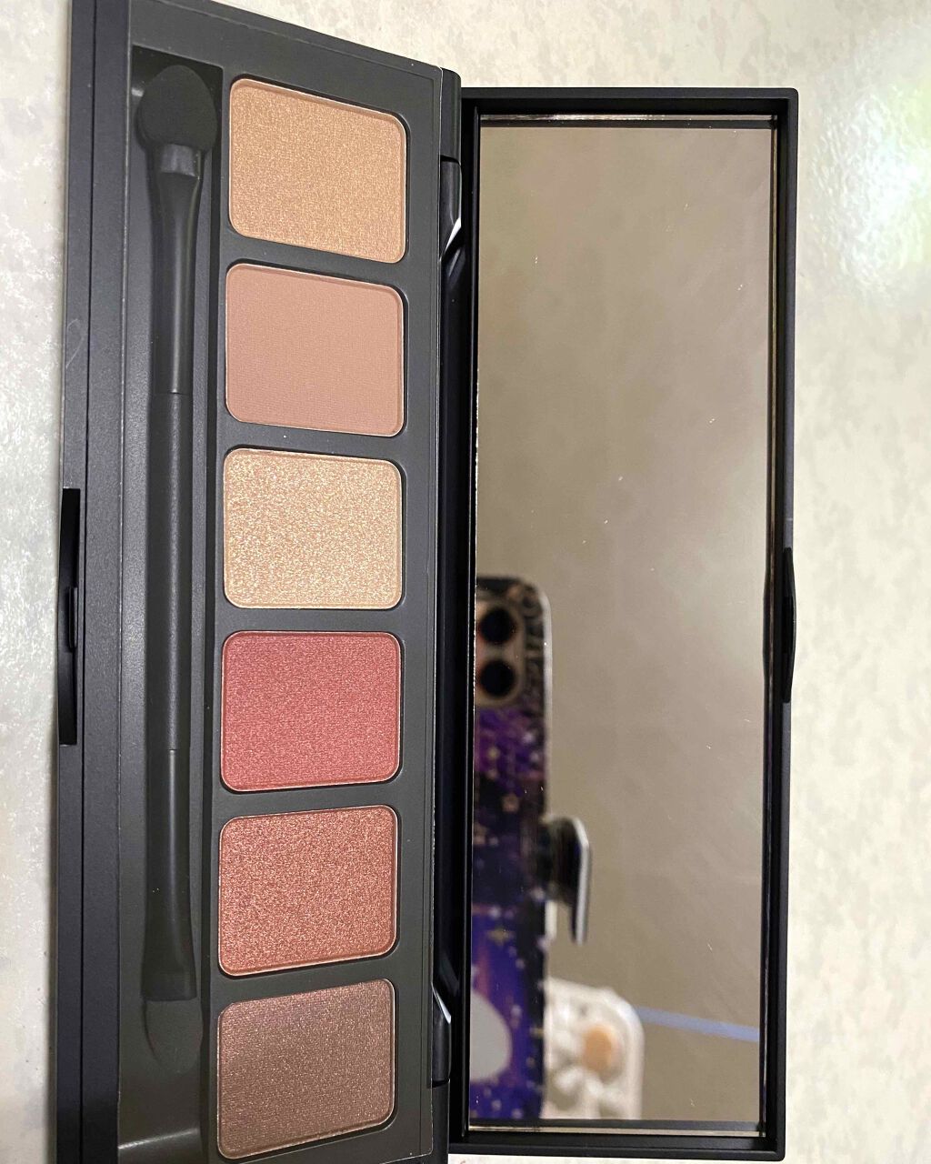 亜衣 on LIPS 「最近カラーシャドウにハマって新しくPLAZAで買ったアイシャド..」(4枚目)