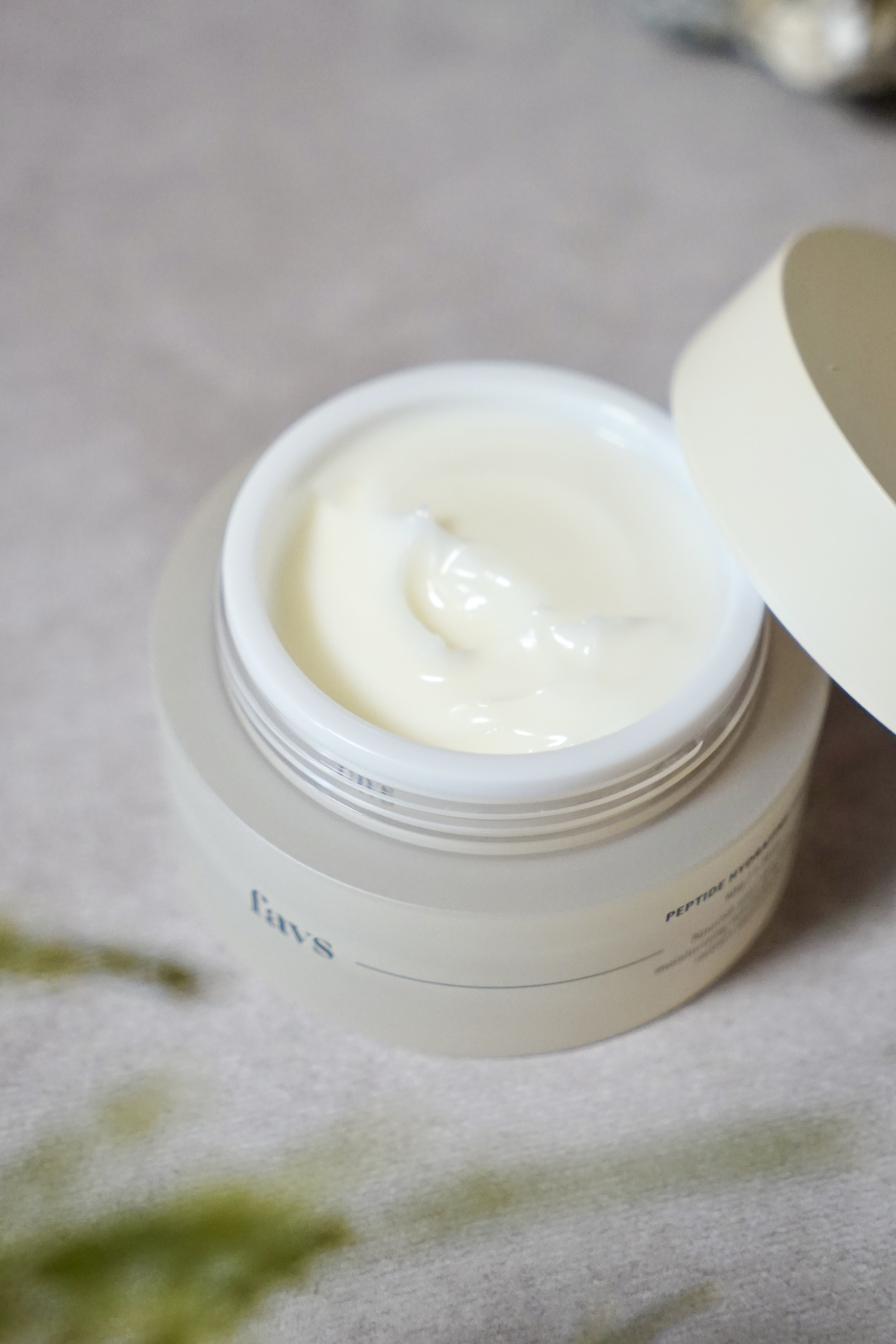 ペプチドハイドレーティングクリーム 50g/favs/フェイスクリームを使ったクチコミ（2枚目）