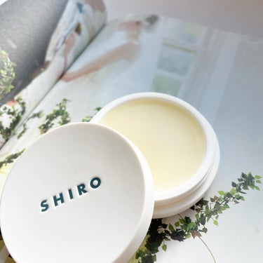SHIRO ホワイトティー 練り香水のクチコミ「ゆったりと流れる時間の中で
上品に香る優しいかおり。

SHIRO
練り香水
ホワイトティー
.....」（1枚目）