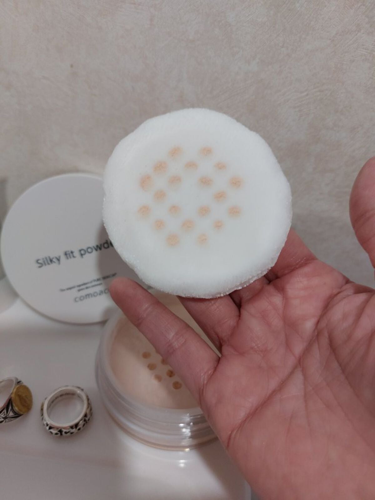 シルキーフィットパウダー /コモエース/ルースパウダーを使ったクチコミ(4枚目)