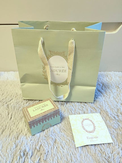 リクイド ファンデーション 10/レ・メルヴェイユーズ ラデュレ/リキッドファンデーションの画像