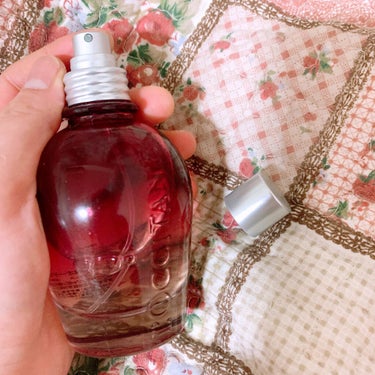 L'OCCITANE ピオニー オードトワレのクチコミ「ロクシタンの香水を初めて使用しました。
お花のような華やかな香りがしてくれます。
上品な香りで.....」（1枚目）