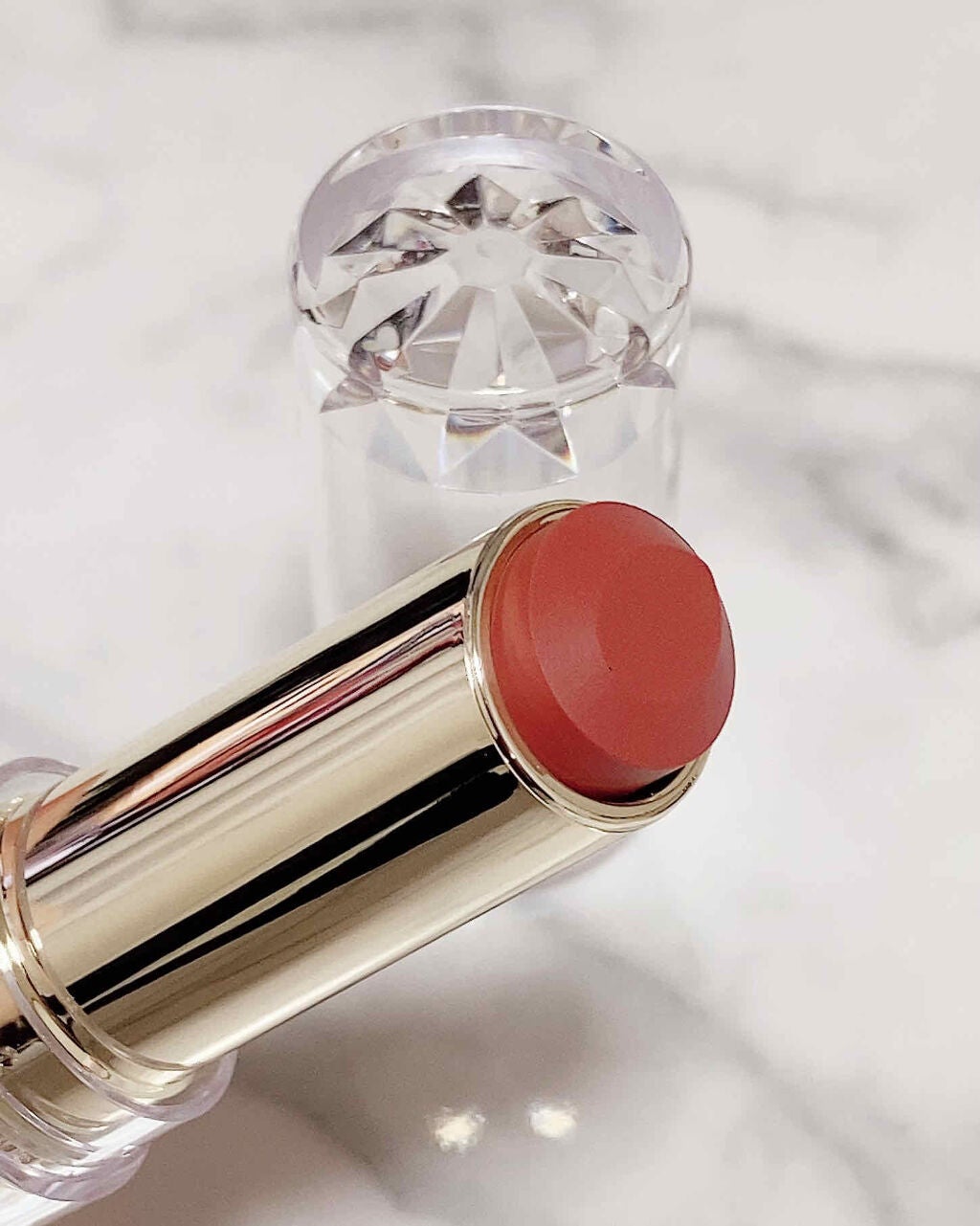 ラスティンググロスリップ/CEZANNE/口紅を使ったクチコミ(2枚目)