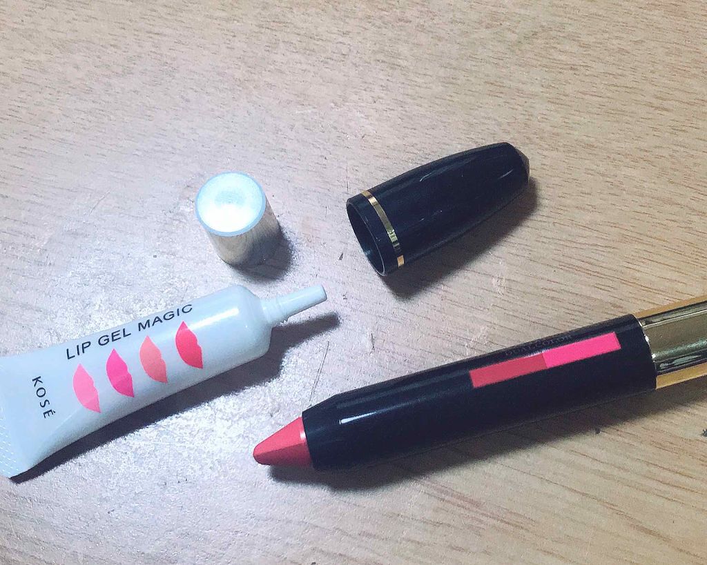 リップ ジェル マジック/コーセーコスメニエンス/リップグロスを使ったクチコミ（2枚目）