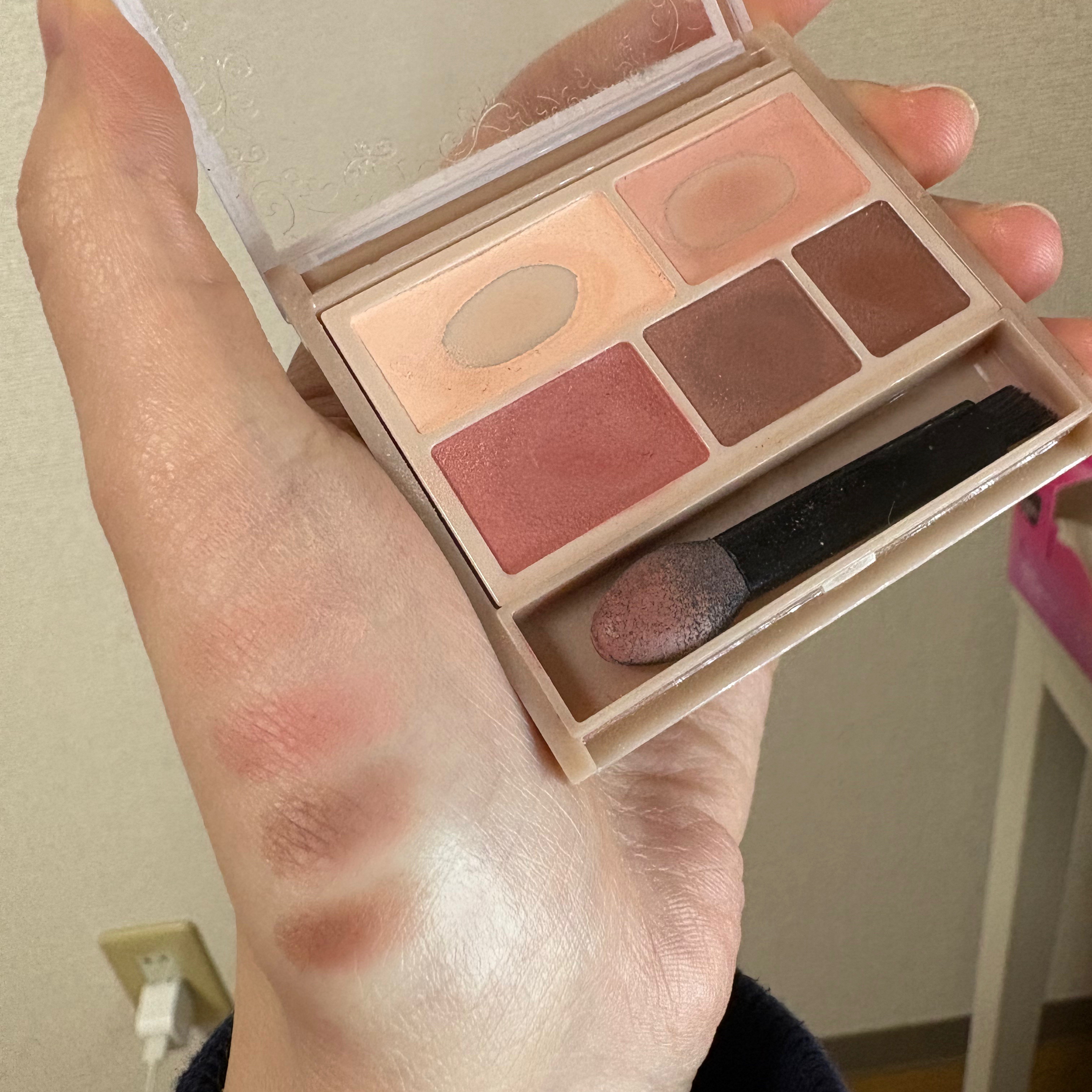 パーフェクトマルチアイズ/キャンメイク/アイシャドウパレットを使ったクチコミ（3枚目）