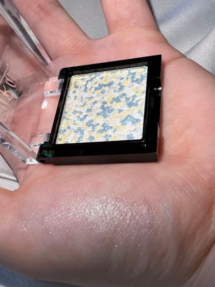 UR GLAM MARBLE EYESHADOW/U R GLAM/単色アイシャドウを使ったクチコミ(2枚目)