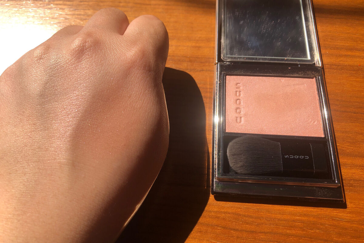 メルティング パウダー ブラッシュ/SUQQU/パウダーチークを使ったクチコミ（2枚目）