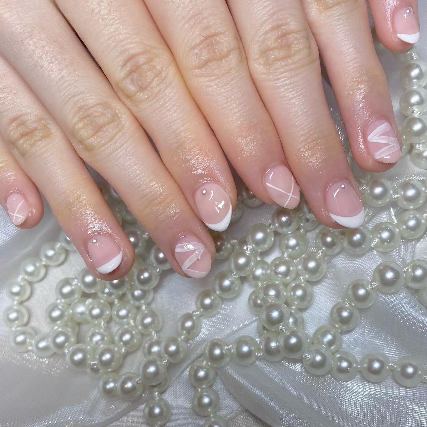 kanna on LIPS 「・・・𝑅𝒾𝒷𝒷𝑜𝓃𝓃𝒶𝒾𝓁🎀🩰🤍🫧𓂃𓈒𓏸ちゅるんピンクとちょう..」(3枚目)