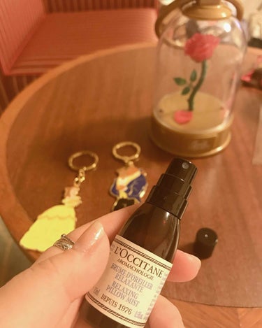 L'OCCITANE リラクシング ピローミストのクチコミ「🌱ロクシタン🌱【ピローミスト】
（枕用フレグランススプレー）

ロクシタンのピローミスト！😳
.....」（1枚目）