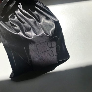 ライトリフレクティングセッティングパウダー　プレスト　N/NARS/プレストパウダーを使ったクチコミ（2枚目）