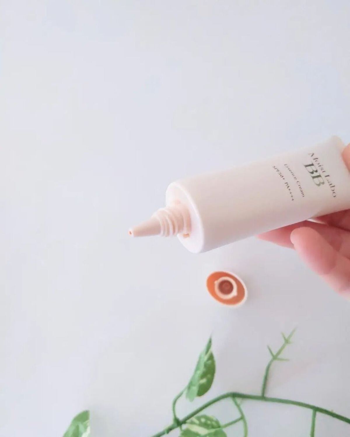 モイストラボ BBエッセンスクリーム/Moist Labo/BBクリームを使ったクチコミ(4枚目)