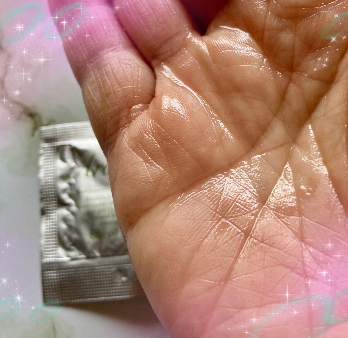 みにみに♡フォロバします on LIPS 「パフェットショップ様アロマフィーユヘアオイルのサンプルを頂いた..」(2枚目)