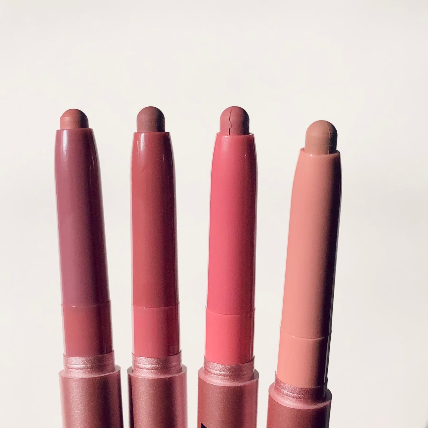 オールマイシングス トゥルービューティー デザイニング リップペンシル/all my things/リップライナーを使ったクチコミ(5枚目)